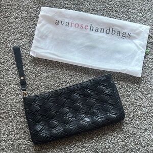 Avarose Handbags Black Quilted Wristlet Clutch